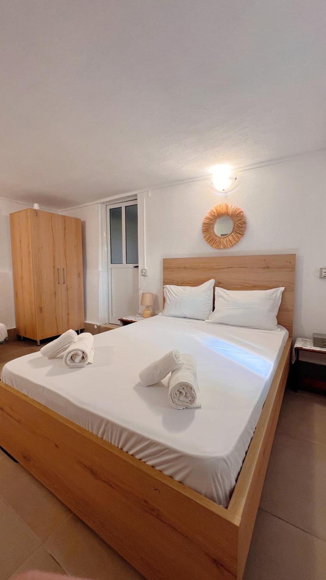 Petra Oliva Apartment Dhërmi Eksteriør billede