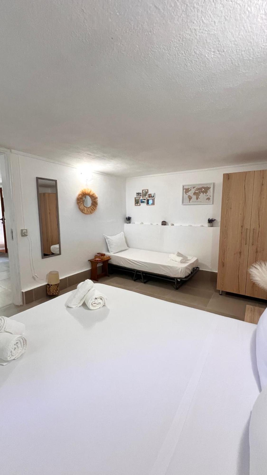Petra Oliva Apartment Dhërmi Eksteriør billede